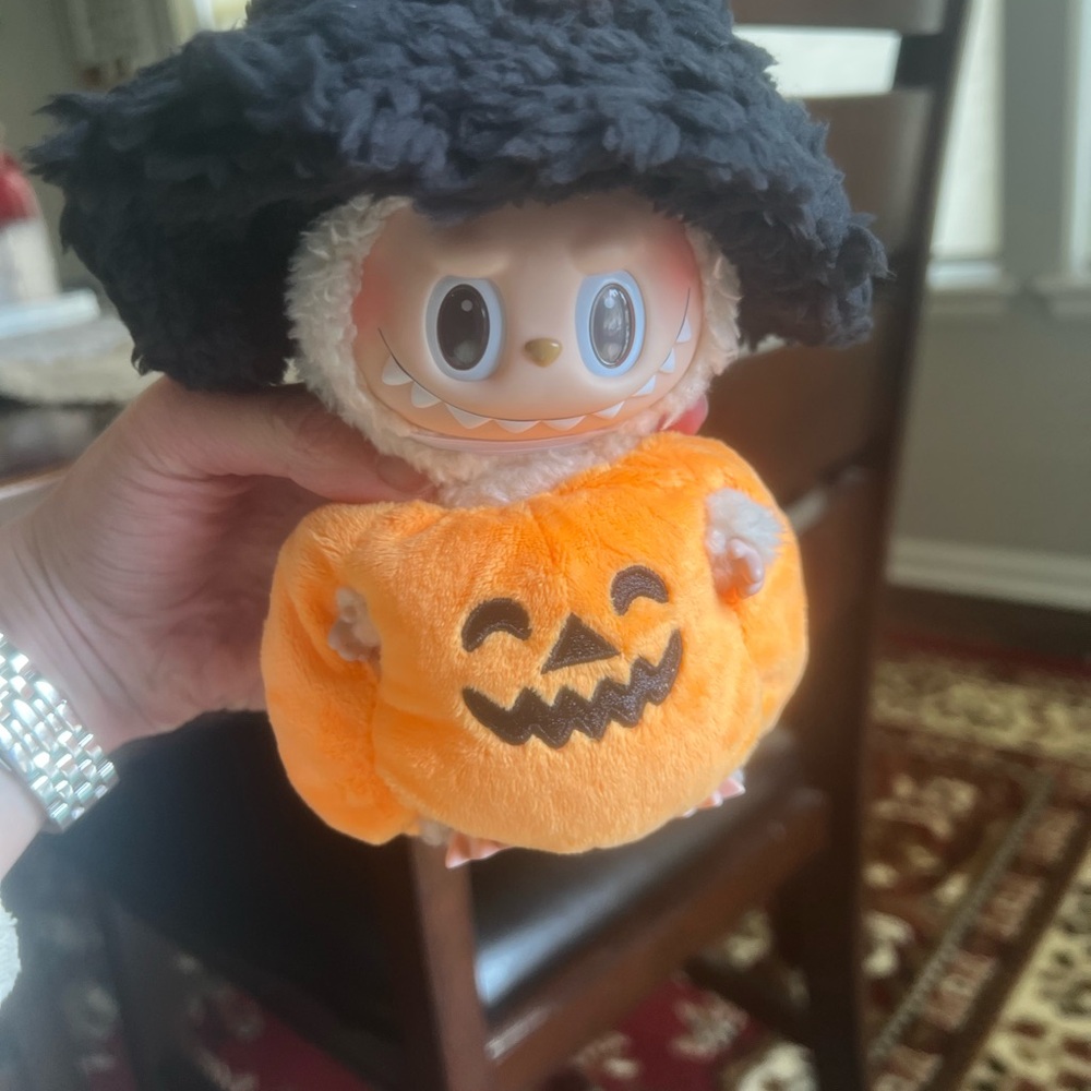 Labubu Outfit Pumpkin and Witch Hat (doll not included)